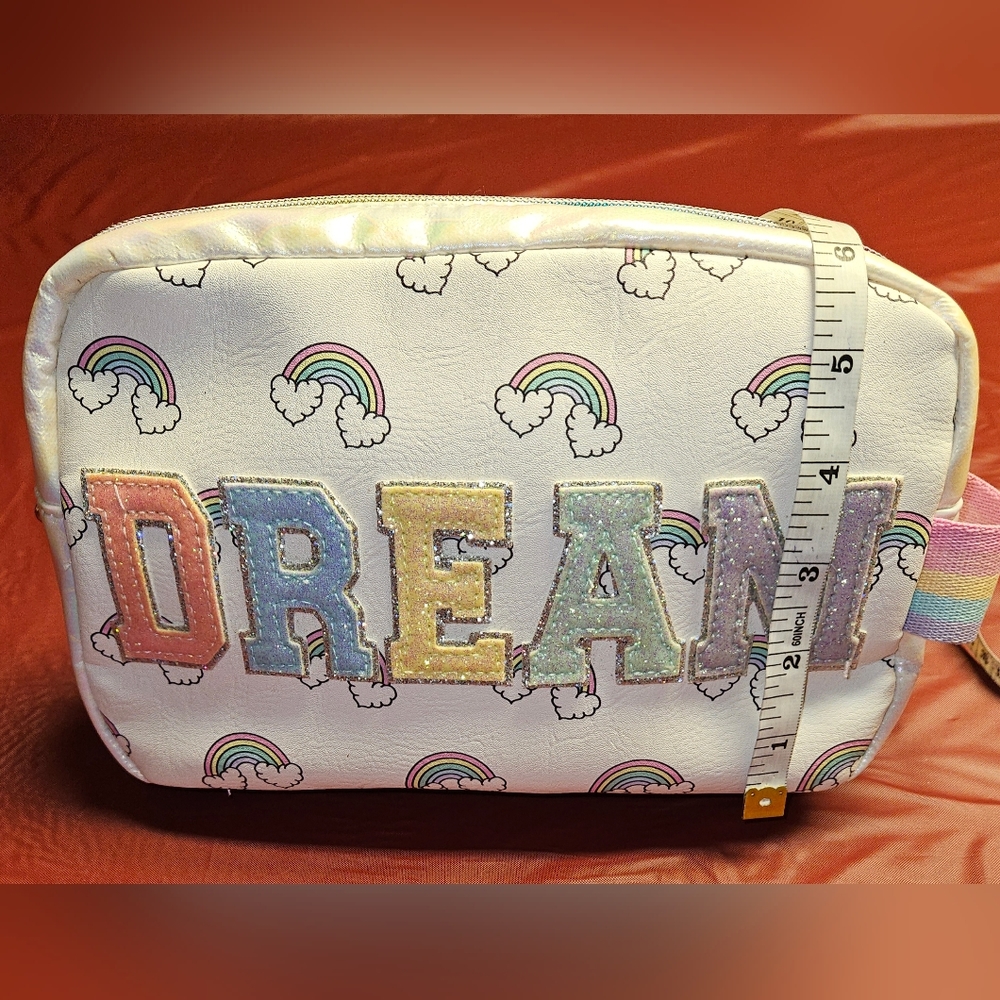 Miss Gwen's OMG Accessories Quilted Stuff Pouch "Dream" Lk New approx 9"×9"×3"
